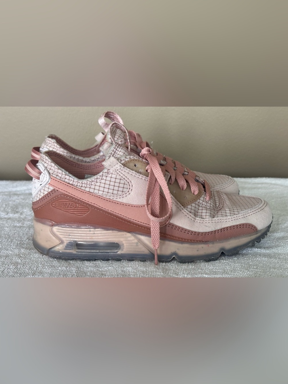 Nike Air Max 90 Terrascape Pink Sneakers Women’s Size 7.5 DH5073-600